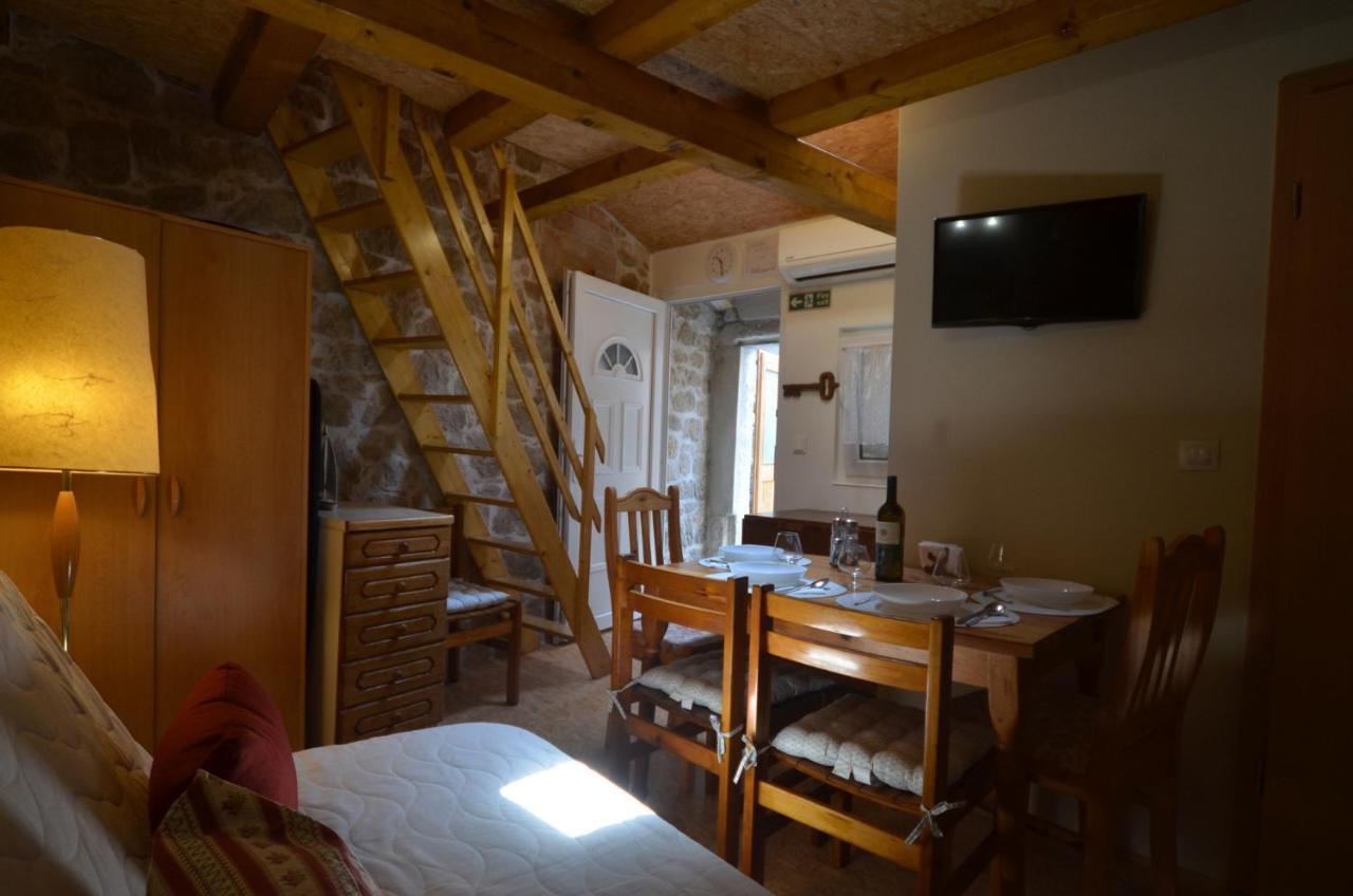 Studio Apartment La Maison De Catherine Ровинь Экстерьер фото